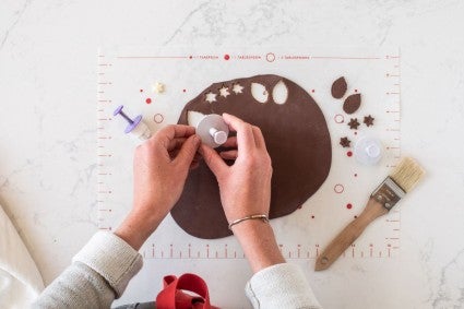 Modeling Chocolate 101: How To Make And Use It, And Why It's Easier ...