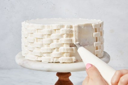 Basket Weave Cake Decoration Technique – Piping Icing