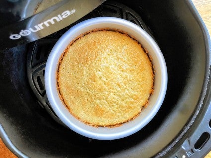 Lodge Cast Iron Mini Cake Pan, Pre-seasoned and Made in USA, Makes 6 Small  Cakes | Michaels