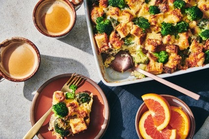 Broccoli-Cheddar Breakfast Strata 